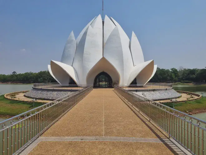 An image of Wat Santi Wanaram.